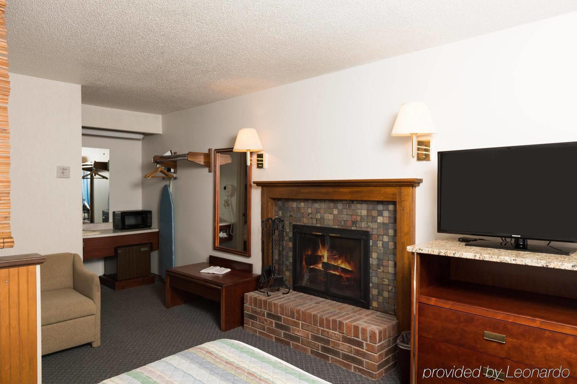 Highland Manor Inn ทาวน์เซนด์ ภายนอก รูปภาพ